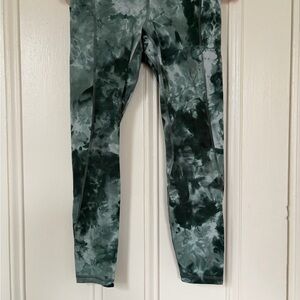 Lululemon Athletica Green Tie-Dye Leggings